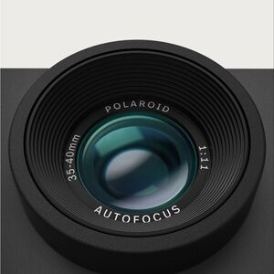 Polaroid camera 📸